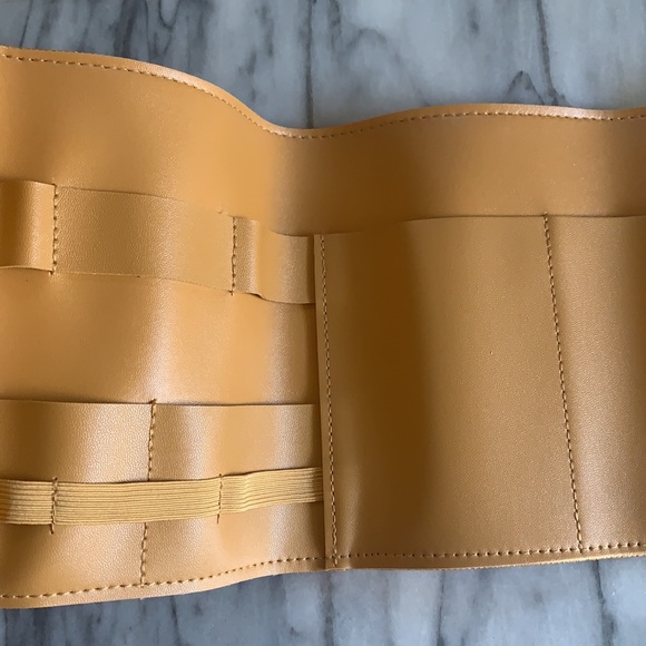 💗Glass and Ladder Tech Organizer Roll💗 - Picture 5 of 7